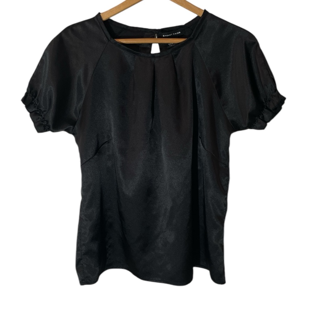 E4- Elegant  Black Women's size 8 Medium Top